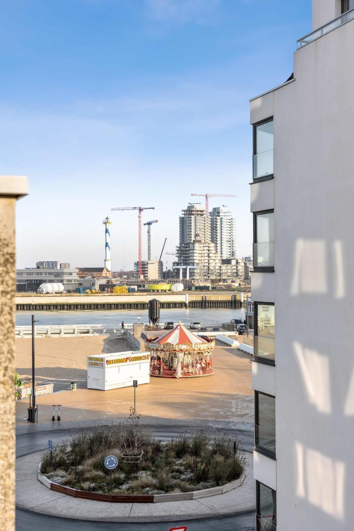 Alejandro - Lovely 2 Bedroom Apartment In Oostende Bagian luar foto